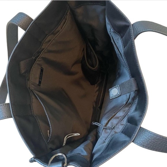 LULULEMON • BAGS
Women • tote bag color black With strap included - Picture 11 of 13